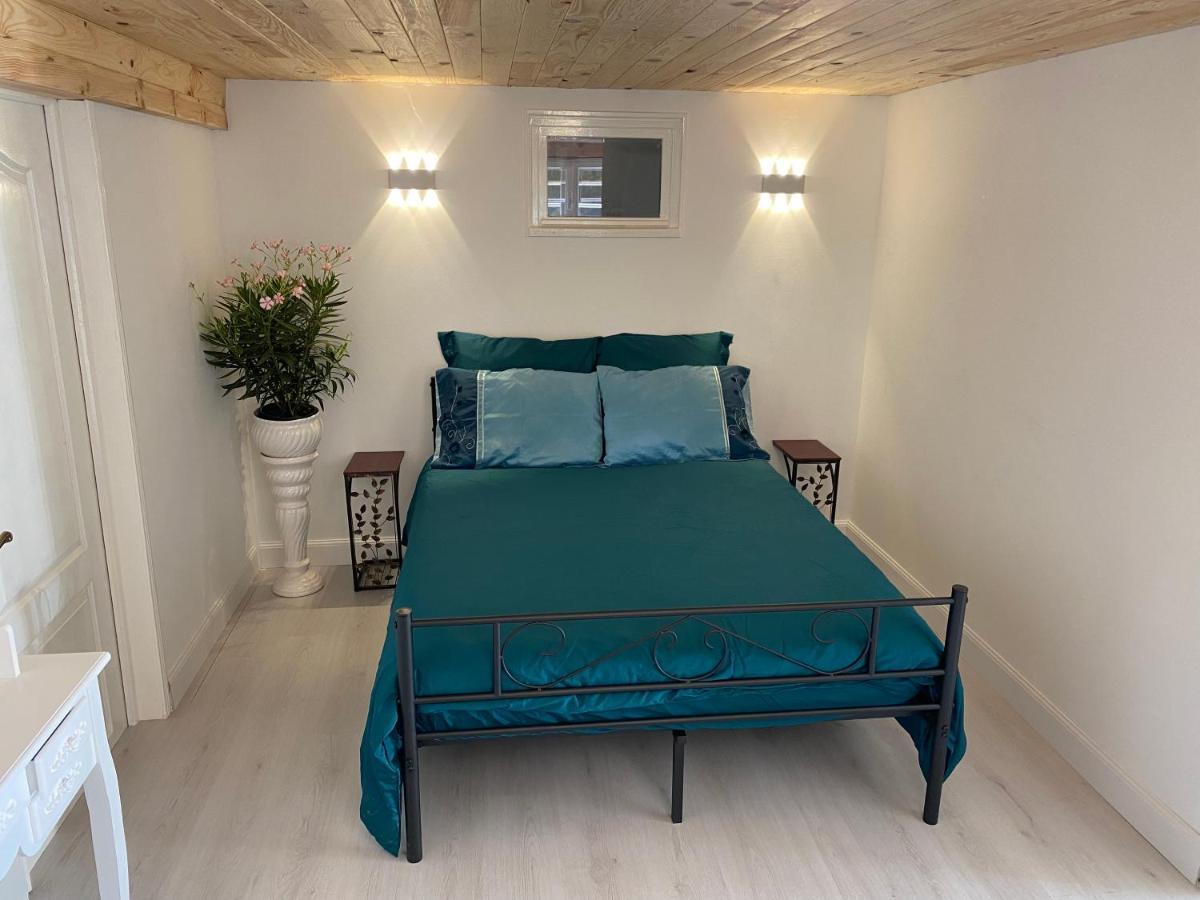 Peaceful 3 Bedroom 8 Person Ground Floor Apartment With Large Private Heated Pool La Digne-d'Amont Eksteriør bilde
